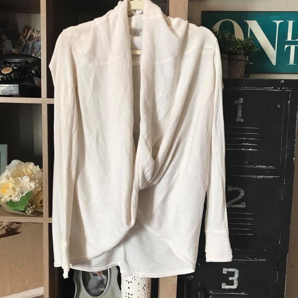 Lululemon Wrap Sweater fits like 6-8